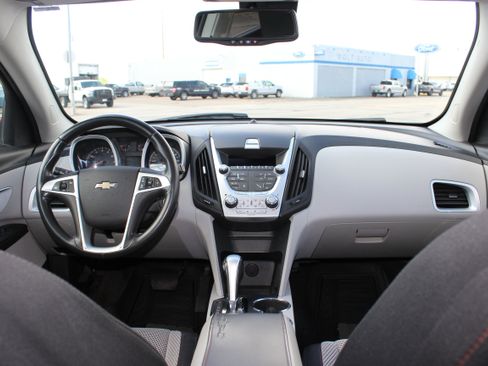 Used 2010 Chevrolet Equinox LT AWD/4WD image 6