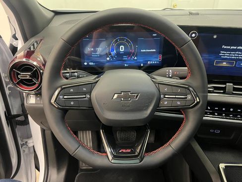 New 2026 Chevrolet Equinox RS FWD image 37