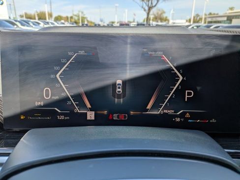 Used 2026 BMW X6 xDrive40i w/ Climate Comfort Package image 12