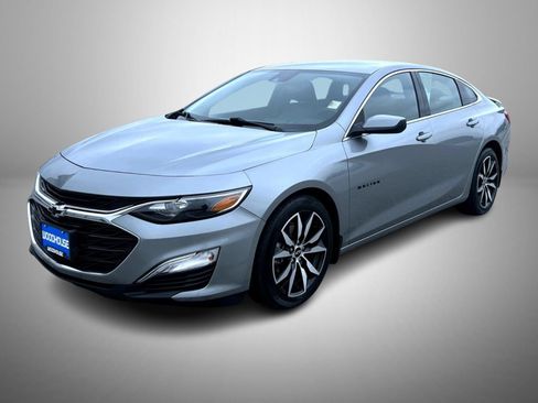 Used 2024 Chevrolet Malibu RS FWD image 1