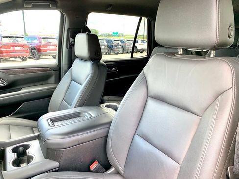 Used 2024 Chevrolet Tahoe LT RWD image 14