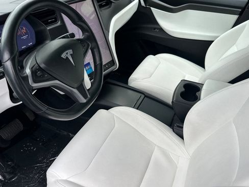 Used 2018 Tesla Model X 100D image 4