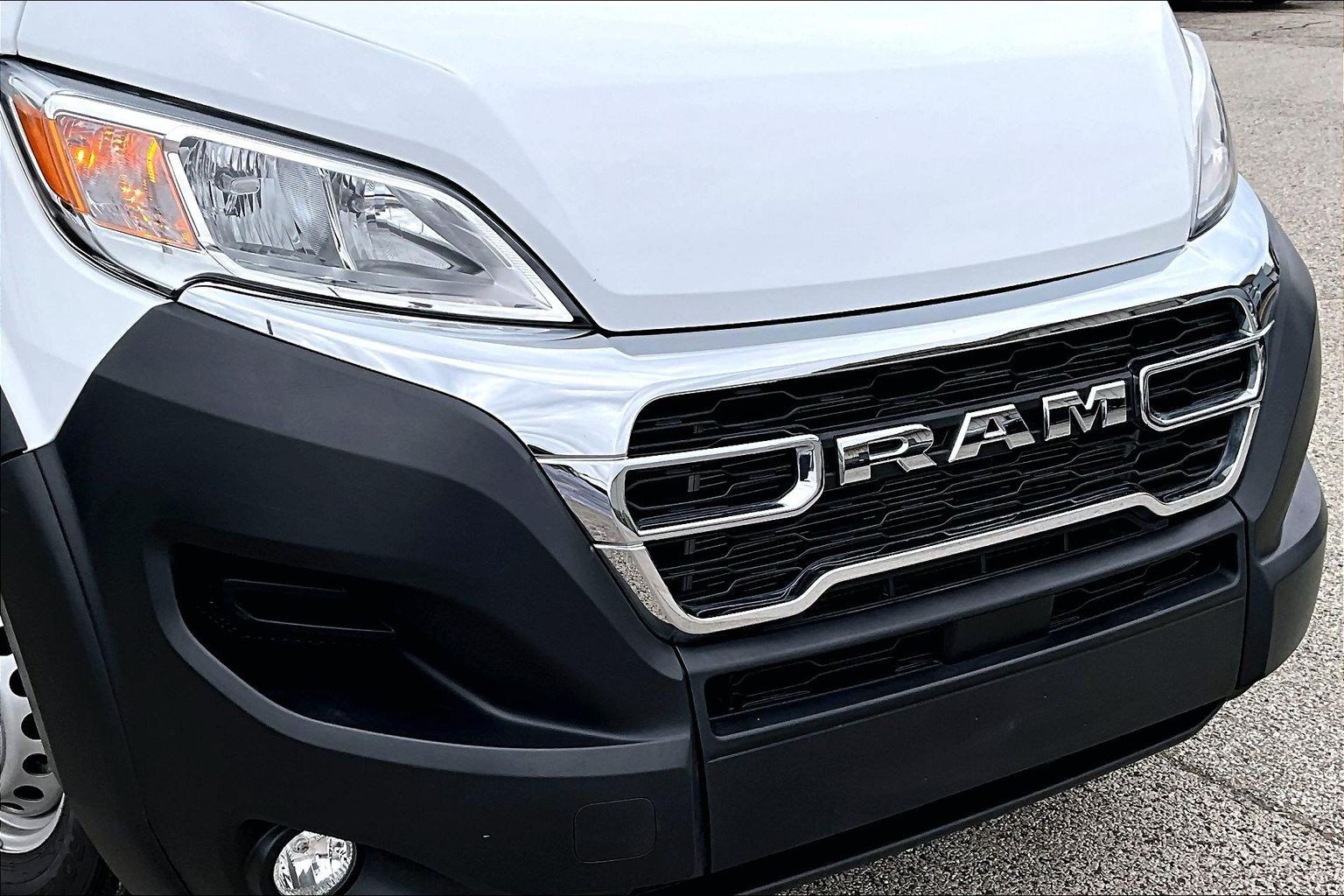 Used 2025 RAM ProMaster 2500 w/ U-Haul Equipment Group FWD image 26