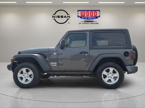 Used 2020 Jeep Wrangler Sport AWD/4WD image 5