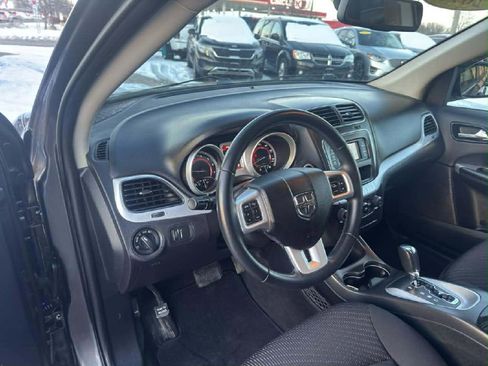 Used 2018 Dodge Journey SE w/ Connectivity Group image 16