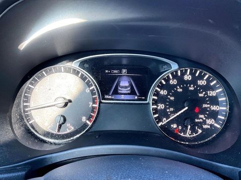 Used 2020 Nissan Pathfinder S image 17