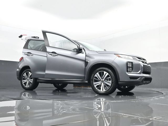 Used 2025 Mitsubishi Outlander Sport AWD image 31