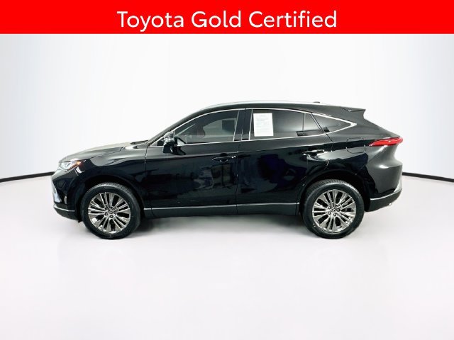 Used 2024 Toyota Venza XLE AWD/4WD image 5