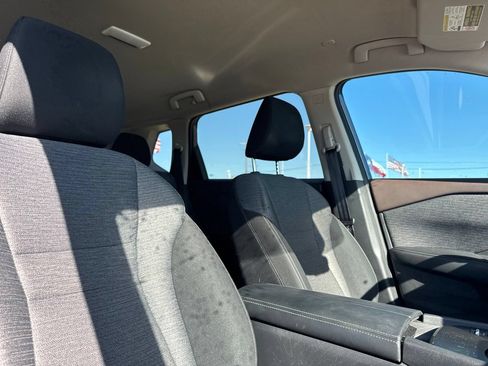 Certified 2023 Nissan Rogue SV FWD image 27