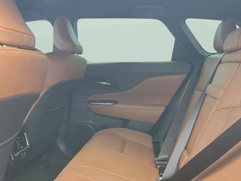 Certified 2025 Toyota Crown Signia AWD/4WD image 10