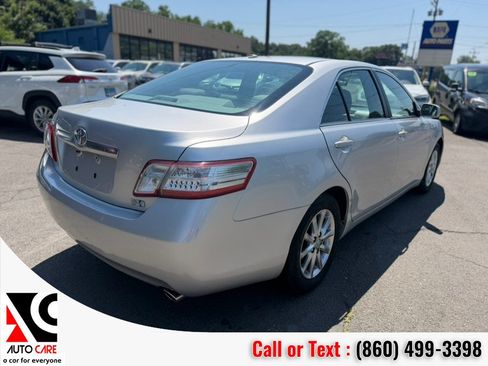 Used 2011 Toyota Camry Hybrid w/ Leather Pkg FWD image 7
