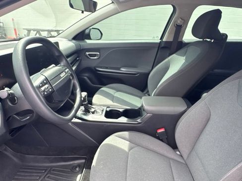 Used 2025 Kia K4 FWD image 19
