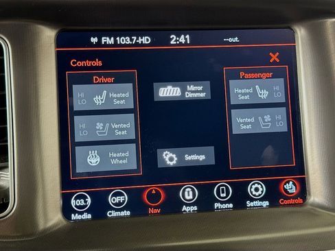 Used 2020 Dodge Charger R/T w/ Plus Group RWD image 31