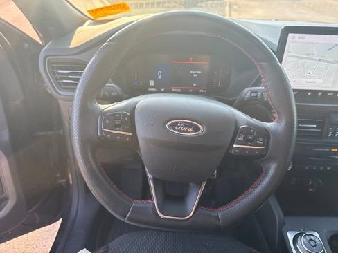 Used 2023 Ford Escape ST-Line w/ Tech Pack #1 AWD/4WD image 16