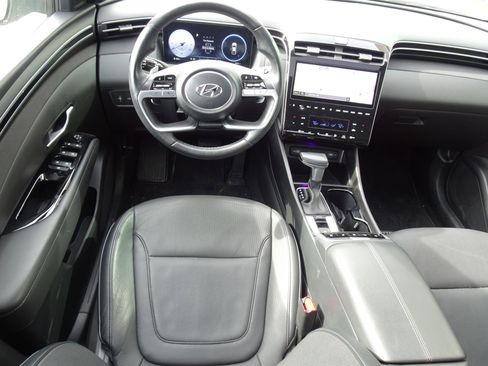 Used 2024 Hyundai Santa Cruz Limited image 16