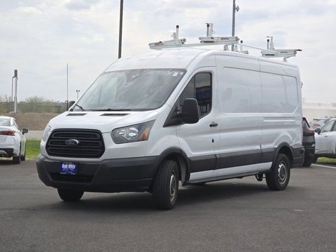 Used 2019 Ford Transit 250 148 Medium Roof RWD image 7
