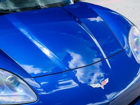Used 2006 Chevrolet Corvette Convertible RWD image 24