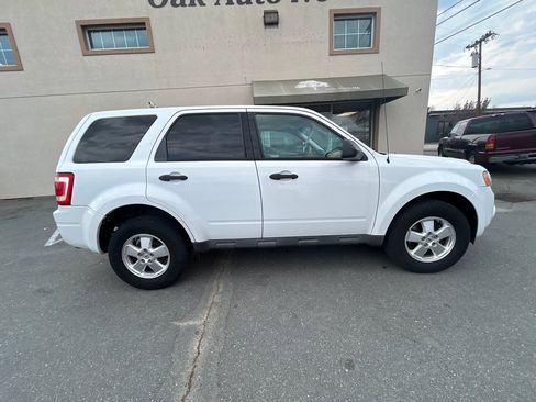 Used 2012 Ford Escape XLS image 4