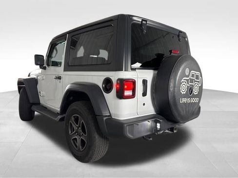 Used 2019 Jeep Wrangler Sport S image 4