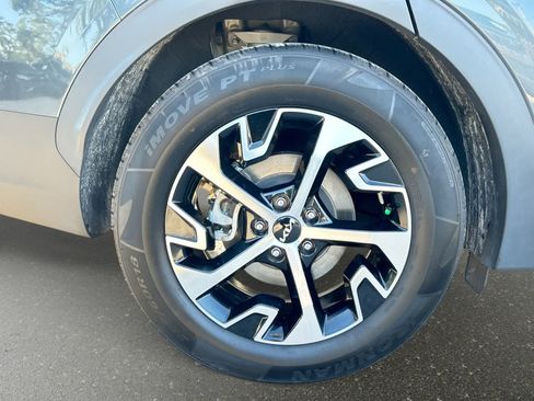 Used 2023 Kia Sportage EX FWD image 5