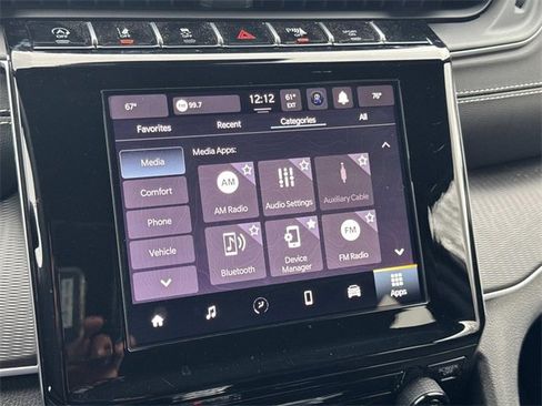 Used 2024 Jeep Grand Cherokee Laredo image 32