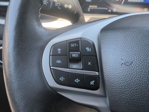 Certified 2023 Ford Explorer XLT w/ Equipment Group 202A RWD image 18