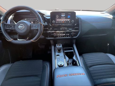 Used 2025 Nissan Pathfinder Rock Creek AWD/4WD image 15