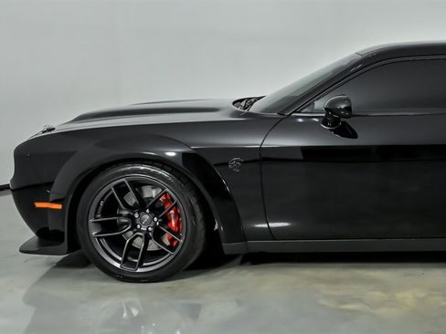Used 2019 Dodge Challenger SRT Hellcat Redeye RWD image 6