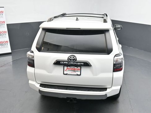 Used 2022 Toyota 4Runner TRD Off-Road Premium image 38