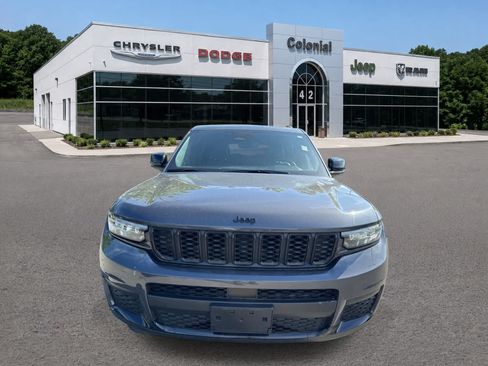 Used 2023 Jeep Grand Cherokee L Laredo AWD/4WD image 9