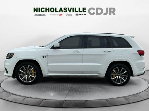 Used 2018 Jeep Grand Cherokee Trackhawk AWD/4WD image 2