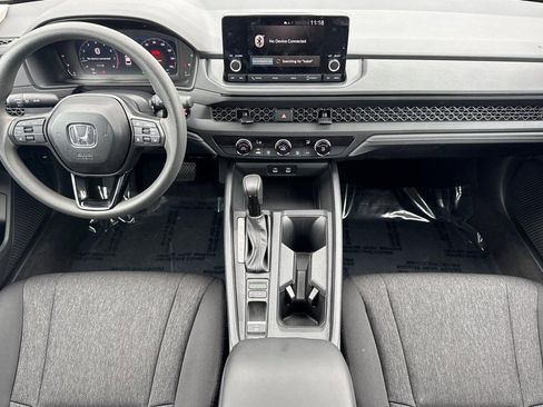 Certified 2025 Honda Accord LX image 15