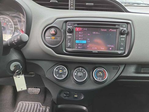 Used 2016 Toyota Yaris L FWD image 24