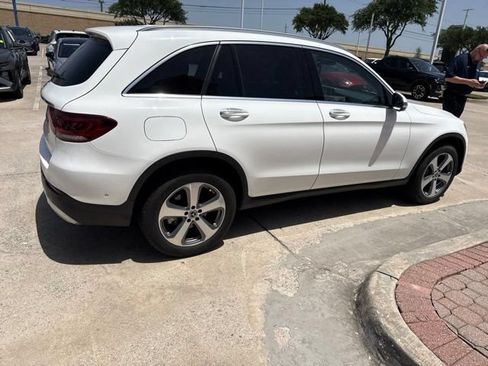 Used 2022 Mercedes-Benz GLC 300 image 6