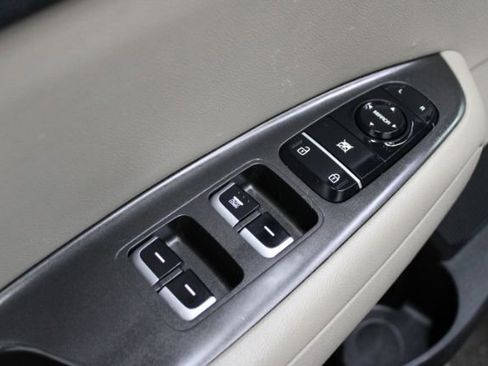 Used 2016 Kia Optima LX image 9