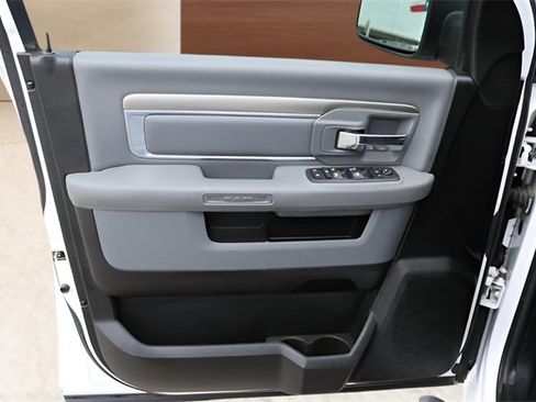 Used 2019 RAM 1500 Classic Warlock w/ Electronics Group image 12