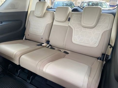 New 2026 Nissan Armada Platinum image 12