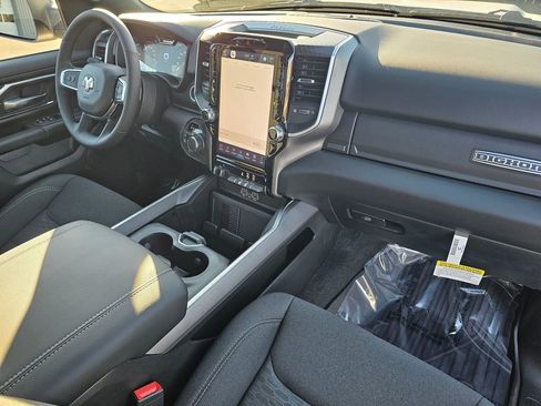 New 2026 RAM 1500 Big Horn AWD/4WD image 17