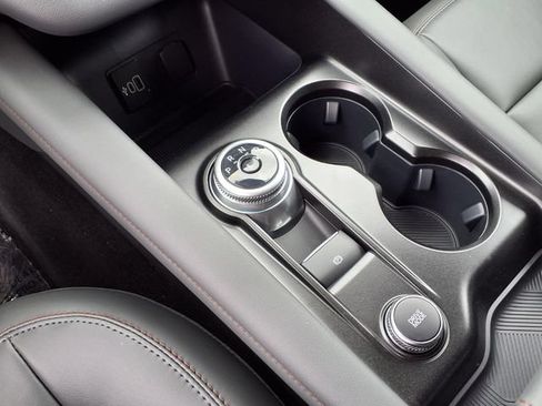 New 2026 Ford Explorer Active w/ Active Comfort Package RWD image 14