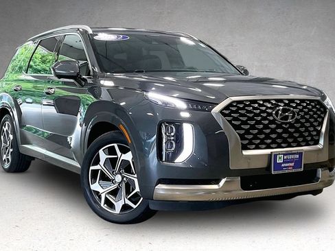 Used 2022 Hyundai Palisade Calligraphy w/ Cargo Package AWD/4WD image 3