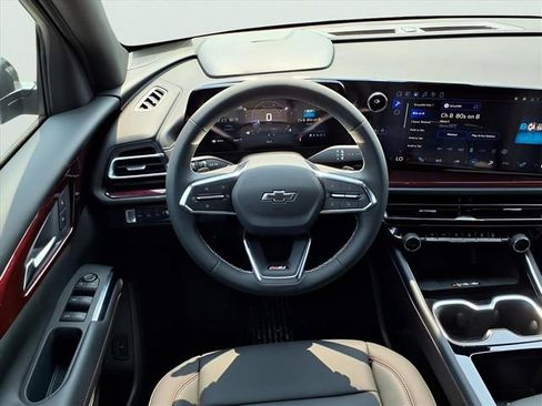 New 2026 Chevrolet Traverse Z71 w/ Driver Confidence Package image 14