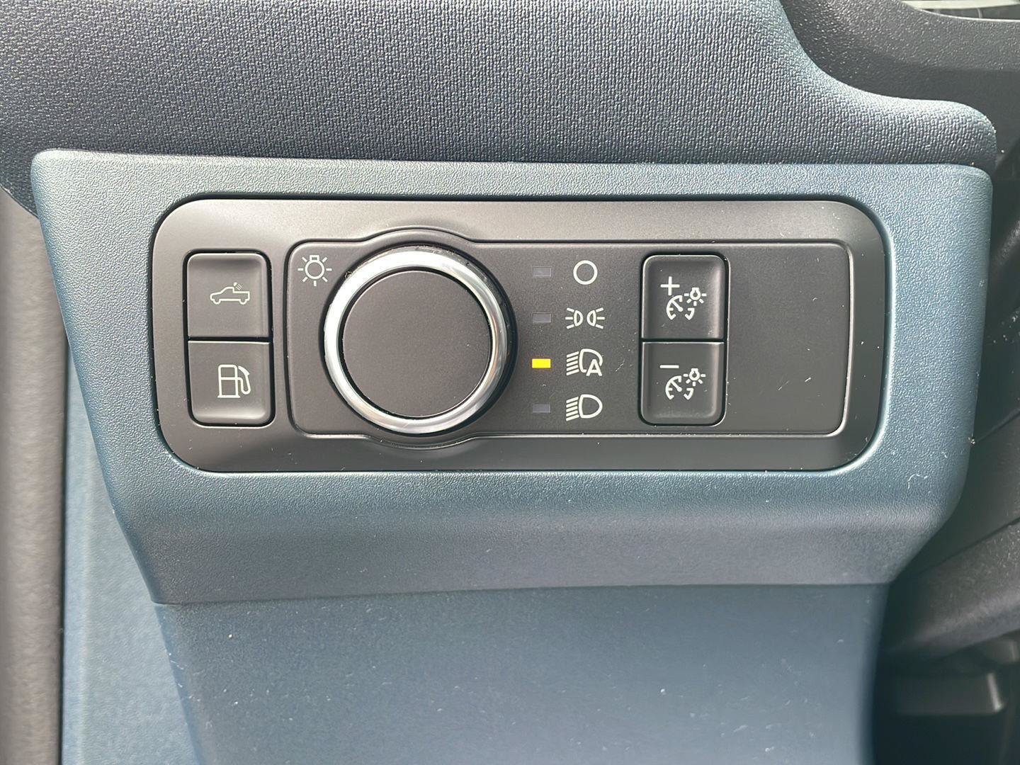 Used 2022 Ford Maverick XLT FWD image 12
