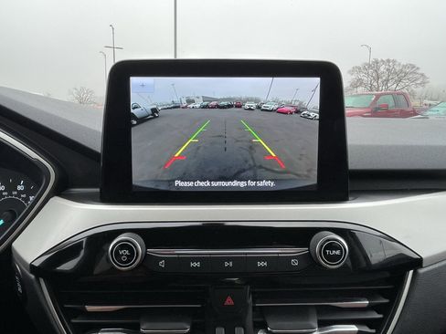 Used 2022 Ford Escape SE w/ Cold Weather Package image 30