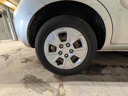 Used 2012 Kia Soul FWD image 16
