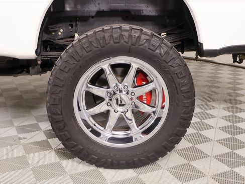 Used 2024 Ford F350 Platinum w/ FX4 Off-Road Package image 19