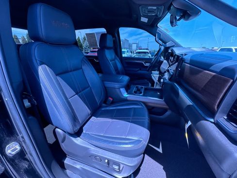 Used 2024 Chevrolet Silverado 3500 High Country w/ Technology Package AWD/4WD image 34
