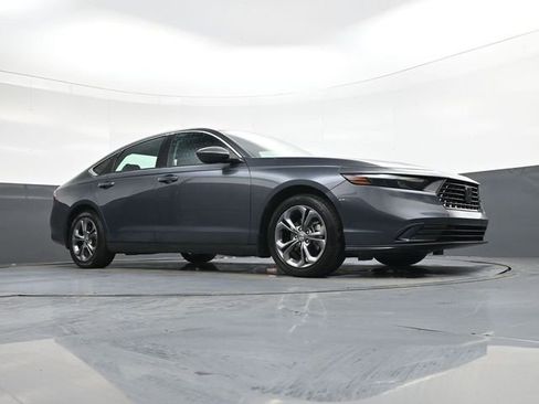 Used 2023 Honda Accord EX image 27