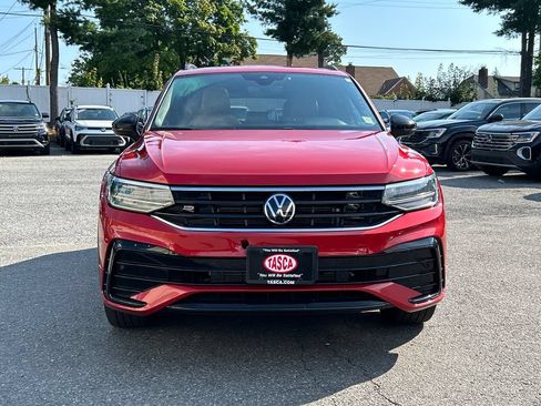 Used 2024 Volkswagen Tiguan SE R-Line AWD/4WD image 6
