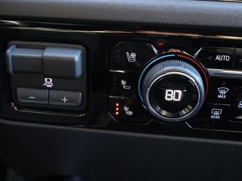 Certified 2024 Chevrolet Silverado 1500 ZR2 image 22