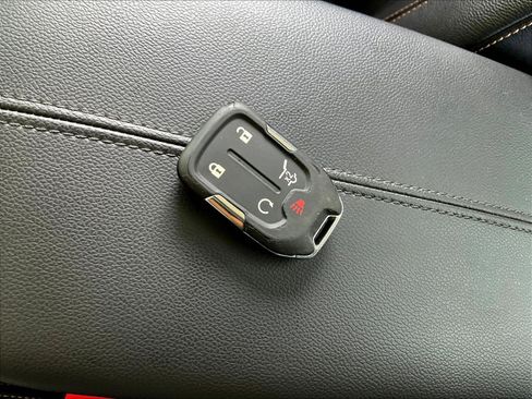 Used 2020 GMC Terrain SLT w/ Preferred Package FWD image 33